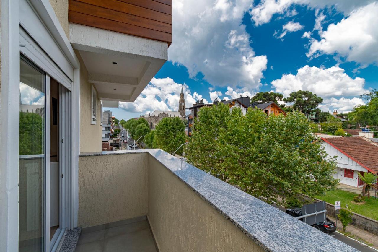 D, Henrique Apartment Канела Екстериор снимка